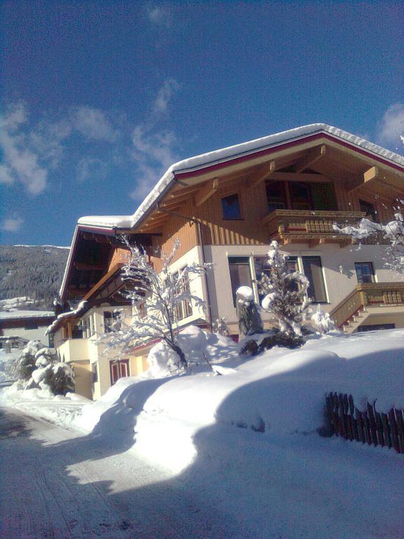 Gaestehaus Reichholf Нойкирхен-ам-Гросфенедигер Экстерьер фото
